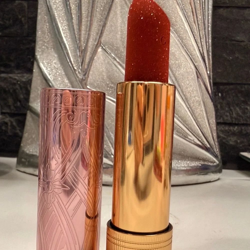 Gucci Limited Edition Lipstick- Devotion 515